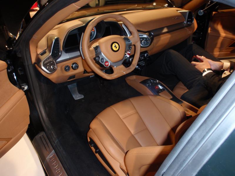 ferrari 458 italia inside. Photo source: gt;gt;Ferrari 458