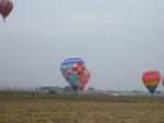 熱気球着陸 - 第19回おやまバルーンフェスタ