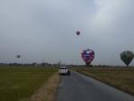 熱気球着陸 - 第19回おやまバルーンフェスタ