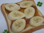バナナトースト（ピーナッツバター＋バナナ）