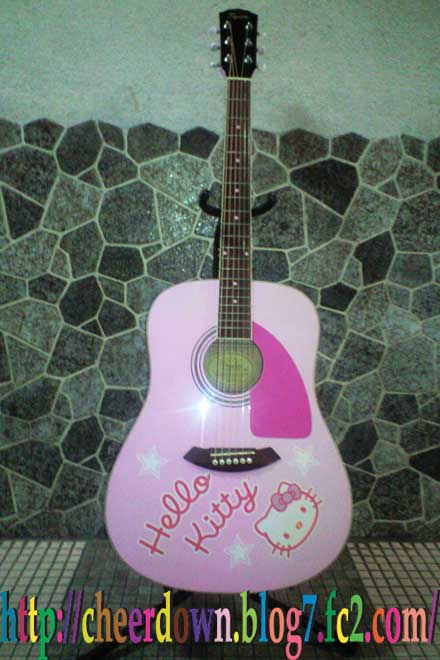 Hello Kitty Acoustic Guitar PINK