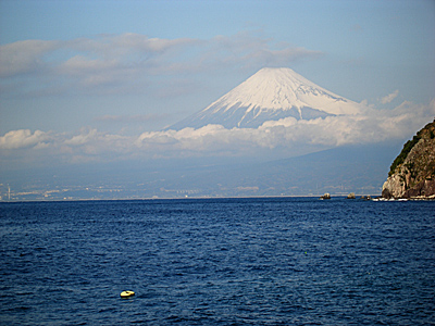お昼には富士山顔出したよ♪