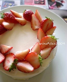 Miinaのお菓子のある生活 オーダーケーキ 苺のショートケーキ