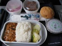 香港から帰国便の機内食（豚）