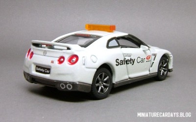 TOMICA LIMITED : NISSAN GT-R SUPER GT SAFETY CAR