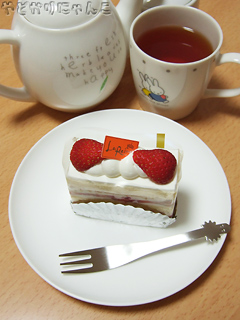ラ・レーヌのショートケーキ(￣￢￣)