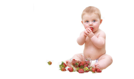 baby-eating-strawberries.jpg